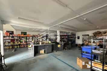 Split Risk Corner Gem