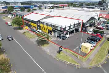 Split Risk Corner Gem