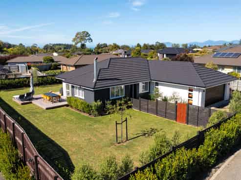 28 Les Wakefield Road, Mapua