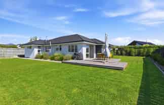 28 Les Wakefield Road, Mapua