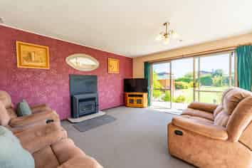 62 Poplar Street, Gleniti