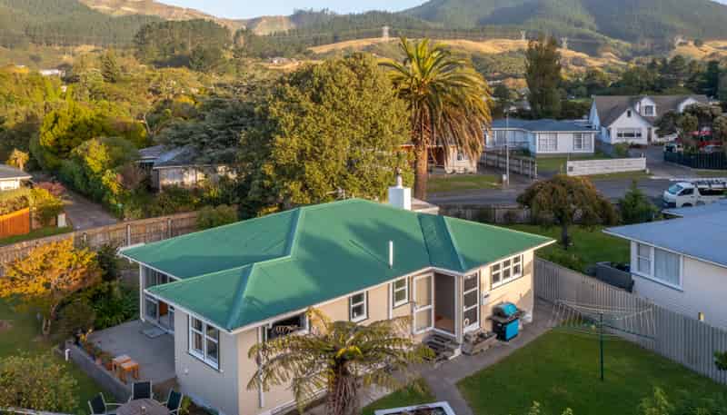 4 Brazier Grove, Paraparaumu