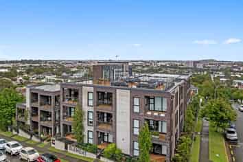 208/20A Pukerangi Crescent, Ellerslie