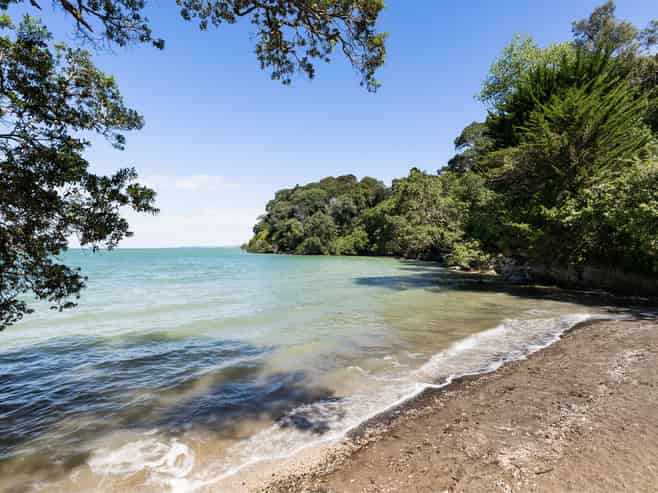 730A South Titirangi Road, Titirangi