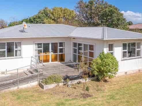 205 Puriri Street, Castlecliff