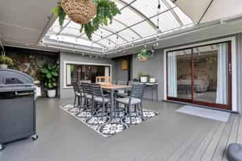 16 Huia Street, Whau Valley