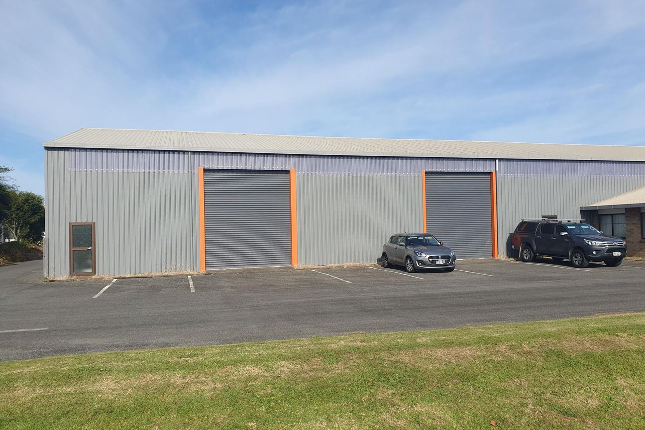 Large Yard, Warehouse, Office For Lease - Bild 4