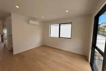 6/8 Grove Lane, Pakuranga