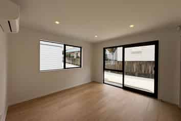 6/8 Grove Lane, Pakuranga