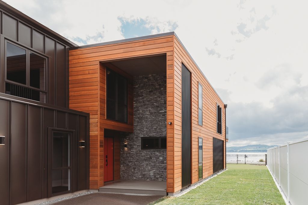 Contemporary Coastal Luxury on Pararēkau Island - Fler