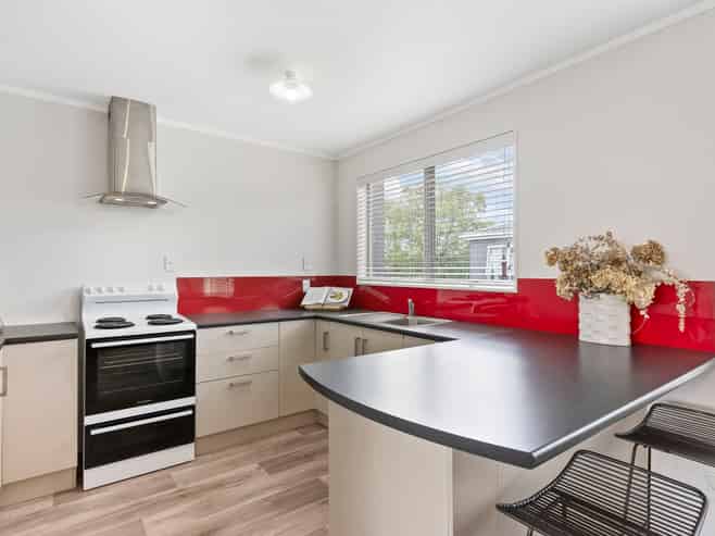 11/57 Point Chevalier Road, Point Chevalier