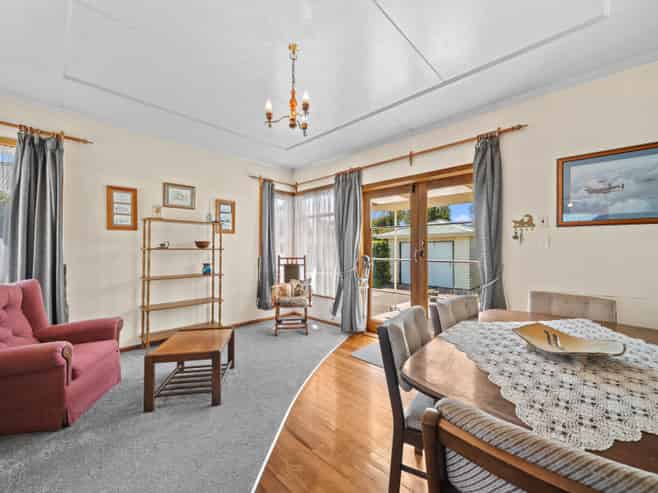 6 Weka Place, Masterton