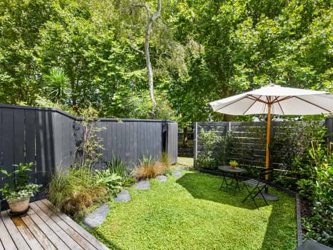 2/145 Howe Street, Freemans Bay