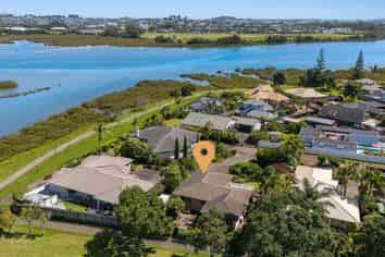 47 Settlers Grove, Orewa