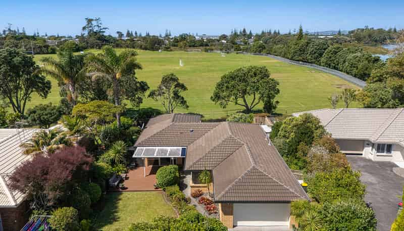 47 Settlers Grove, Orewa