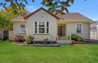 105  Anzac Parade, Whanganui East