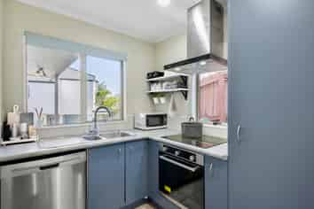 6/9 Sunnydale Place, Oteha