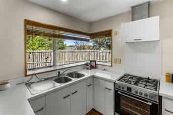 2/45B Trafford Street, Harewood