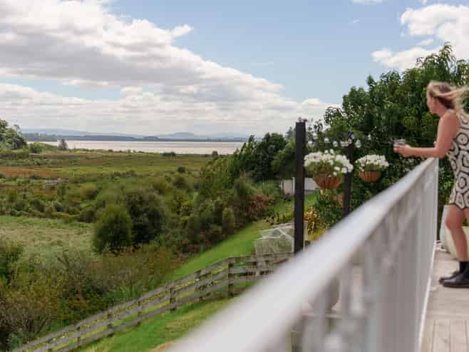 72 Sereno Vista, Bellevue