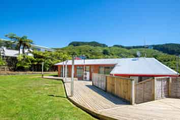 3 Peterhouse Street, Tawa
