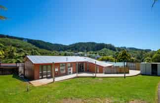 3 Peterhouse Street, Tawa