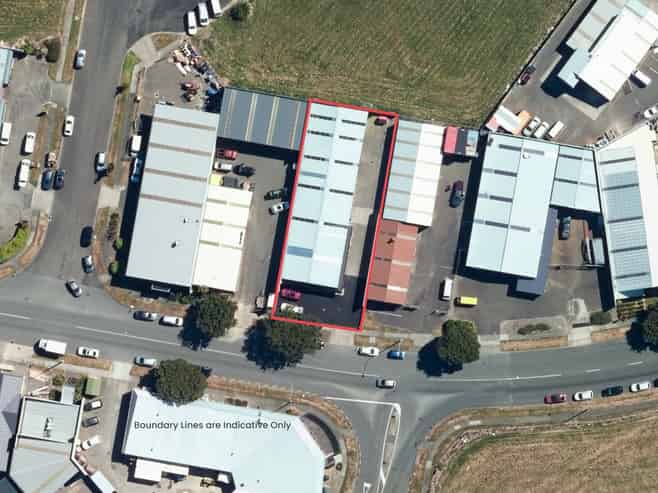 QUALITY TRADE RETAIL PREMISES - FAIRS ROAD