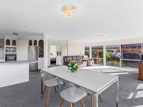 19 Phoenix Heights, Mount Maunganui