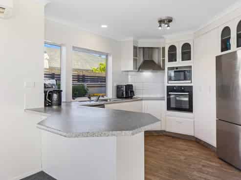 19 Phoenix Heights, Mount Maunganui