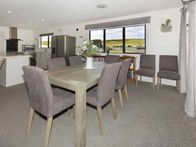 7 Sunset Drive, Baylys Beach