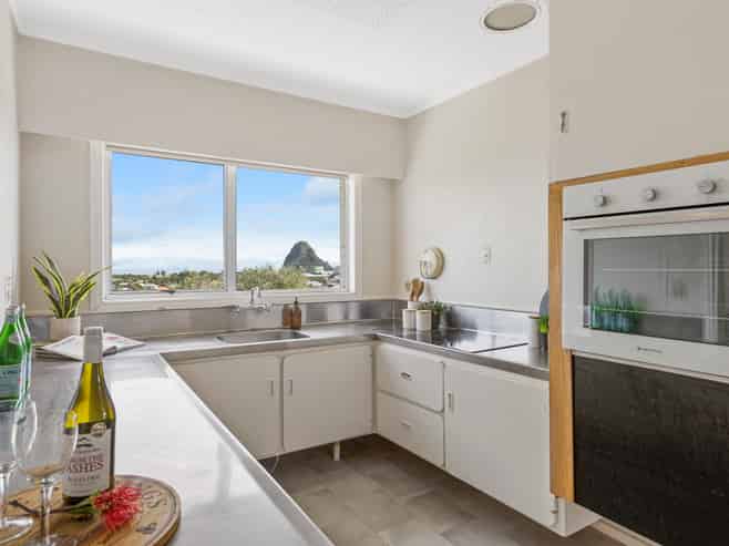 30 Crownhill Street, Spotswood