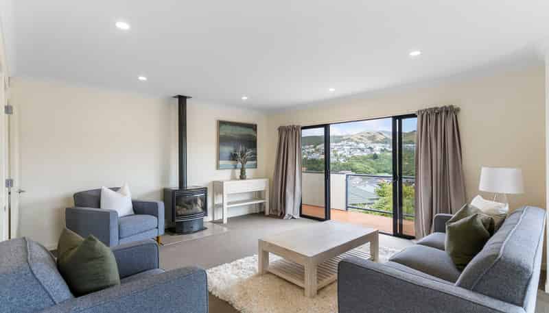 15 Nether Green Crescent, Johnsonville