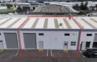 126sqm Tilt Slab Unit with Vacant Possession