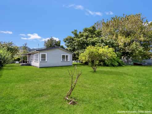 8 Cobham Street, Taneatua