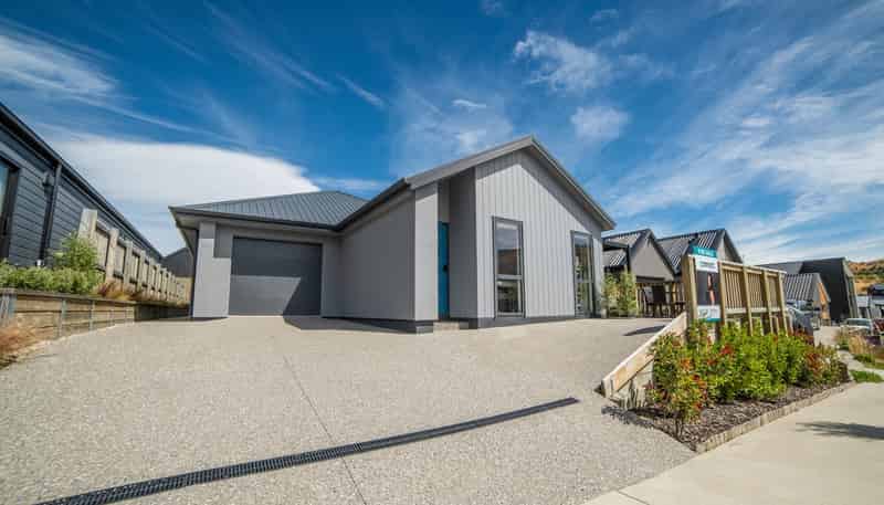 101 and 101A Jack Hanley Drive, Jacks Point