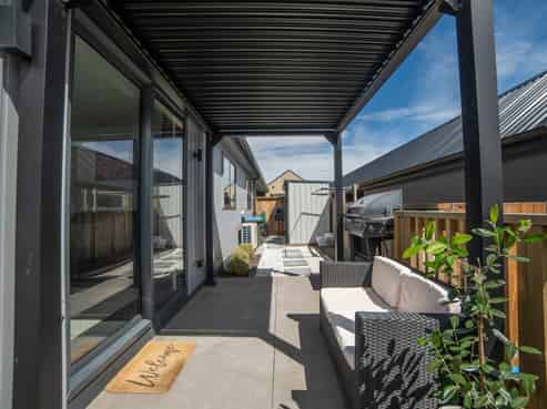 101 and 101A Jack Hanley Drive, Jacks Point