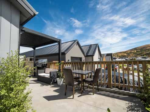 101 and 101A Jack Hanley Drive, Jacks Point