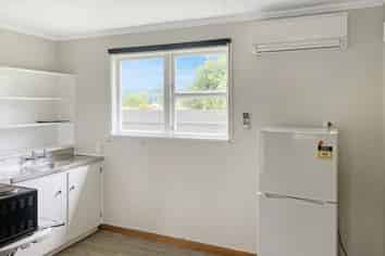 5B Adele Street , Woodville