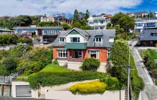 50 Easther Crescent, KEW