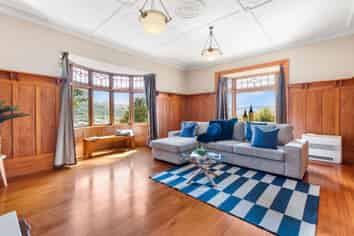 50 Easther Crescent, KEW