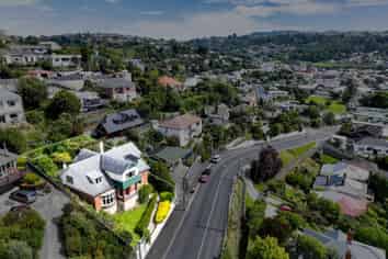 50 Easther Crescent, KEW