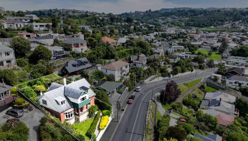 50 Easther Crescent, KEW