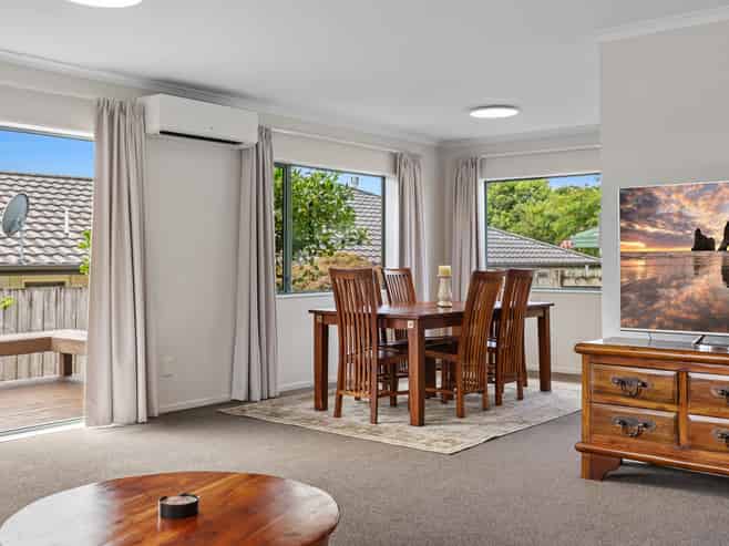 63 Grantston Drive, Pyes Pa