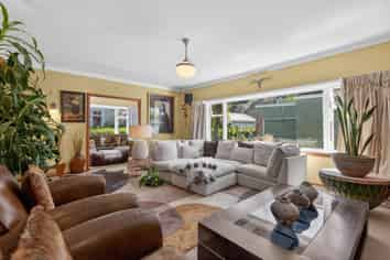 118 Oroua Street, Eastbourne