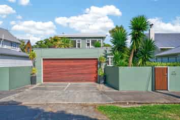 118 Oroua Street, Eastbourne