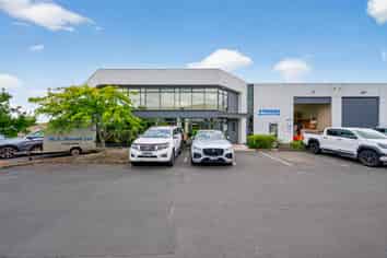 494sqm Industrial Gem with a View! 