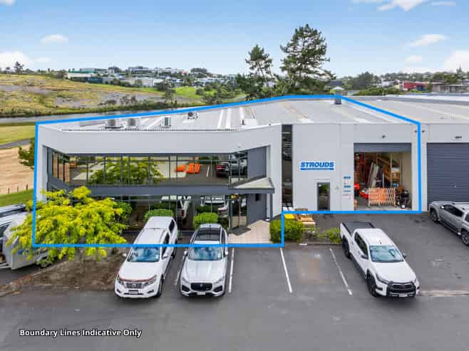 494sqm Industrial Gem with a View! 