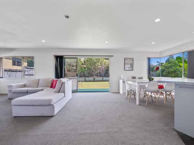 83 Oranga Street, Westown