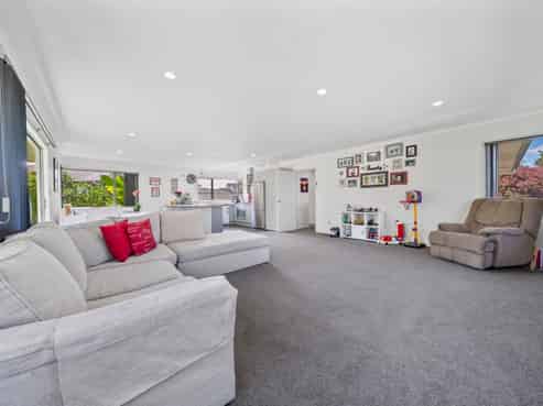 83 Oranga Street, Westown