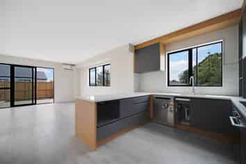 2 Kaapehu Street, Karaka