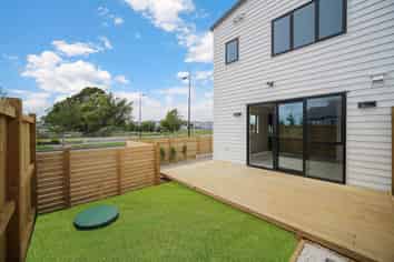 2 Kaapehu Street, Karaka